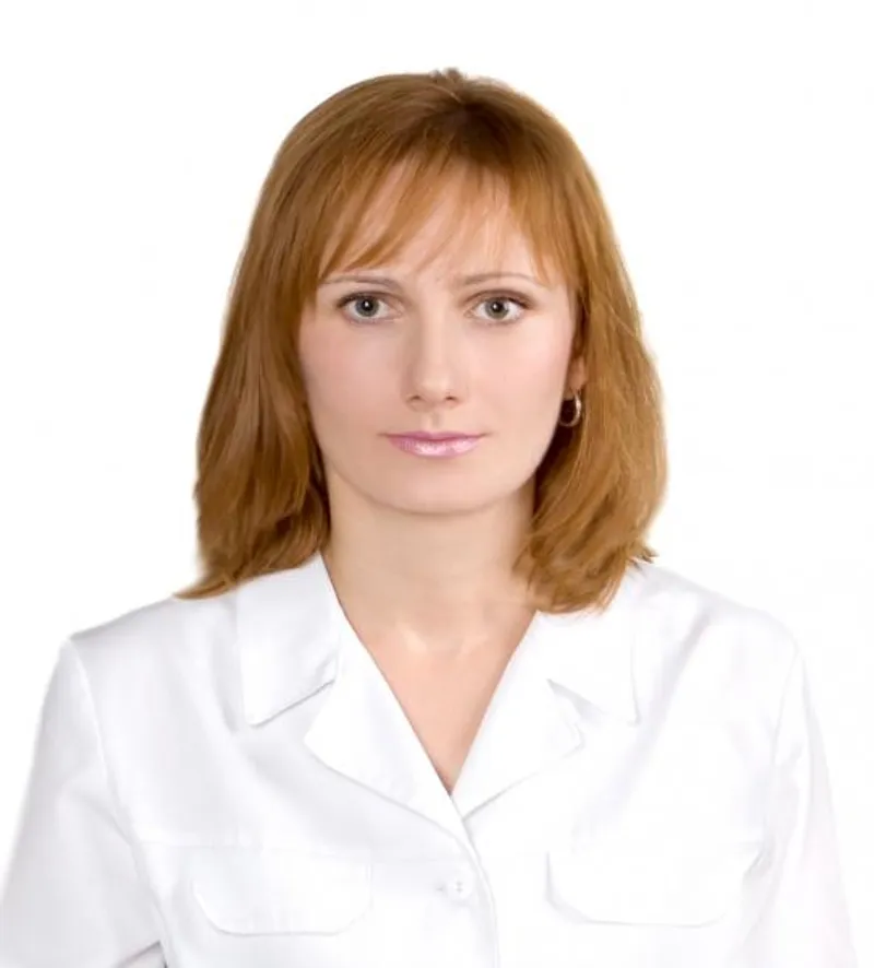 Красивая, молодая и ухоженная кожа – это залог привлекательности и показатель хорошего здоровья. Большинство людей на протяжении всей жизни сталкиваются с такими проблемами, как сухость, зуд, образование прыщей и бородавок, перхоть, высыпания и так далее. Все эти проблемы решаемы, но только с помощью компетентного специалиста. Если вы ищете хорошего косметолога на Троещине в Киеве, приходите в Персомед!