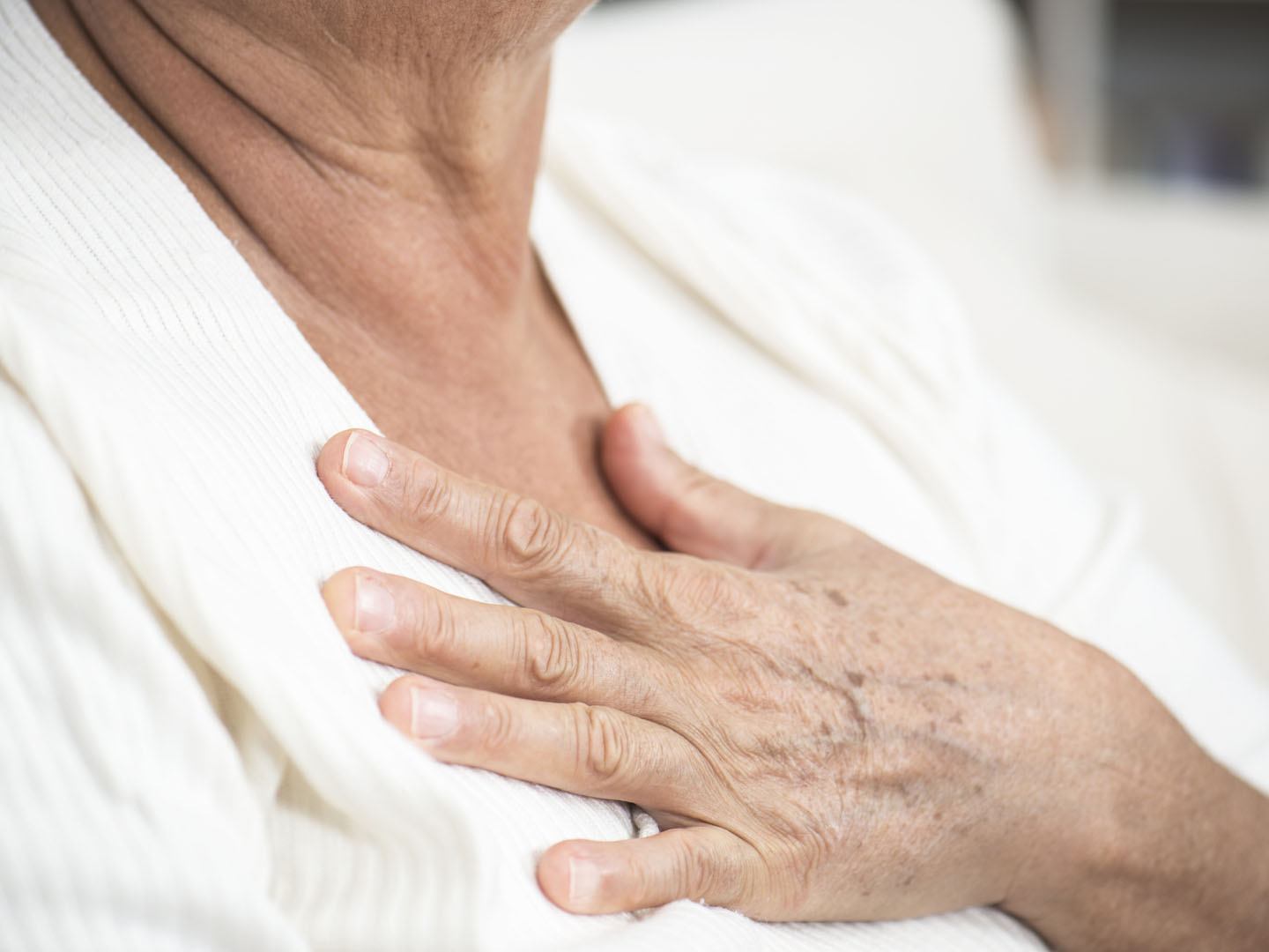 Тактика поведения при болях в груди и факторах риска развития инфаркта миокарда